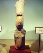 l'unico Moai donna ( museo di Hanga Roa )