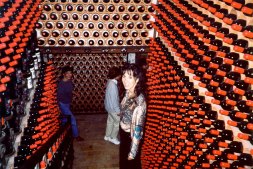 ...il mio sogno...avere delle pareti cosi' ! ;-)