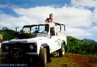 Jeep Safari 4x4 a Raiatea