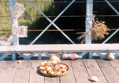 offerte animiste sul ponte sospeso...