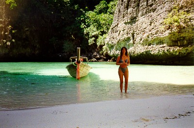 Maria a Wang Long Bay