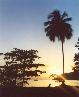 Tramonto a Huahine